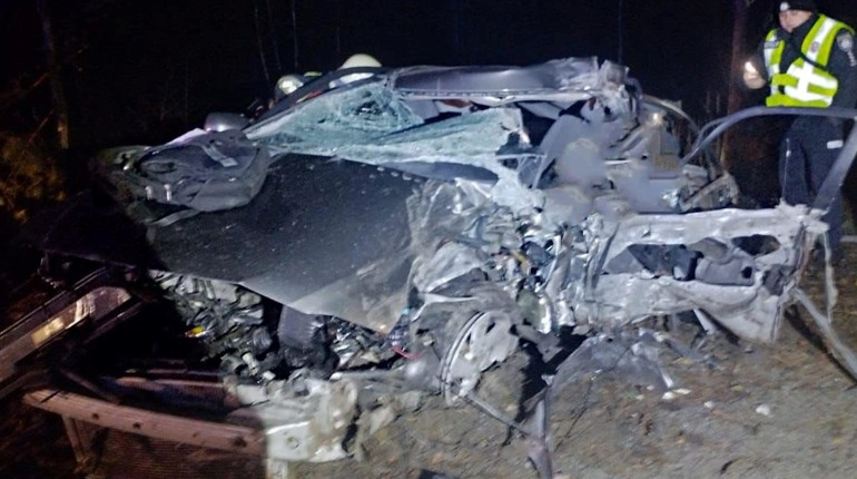 Двоє загинули, один – в реанімації: автотроща на Звягельщині