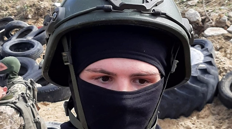 Змію, живи: Умань молиться за свого героя