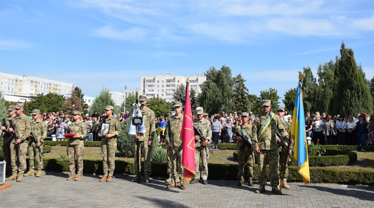 Війна назавжди розлучила їх… На щиті повернувся Герой Олександр Наумов