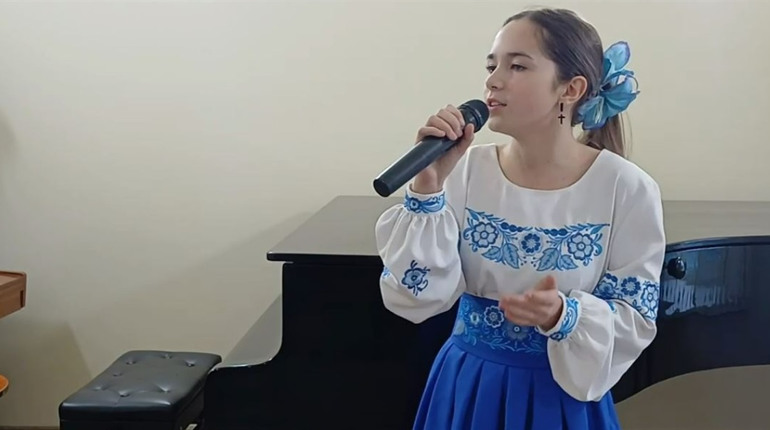 Співала акапела і перемогла: історія успіху 12-річної первомайчанки у Львові