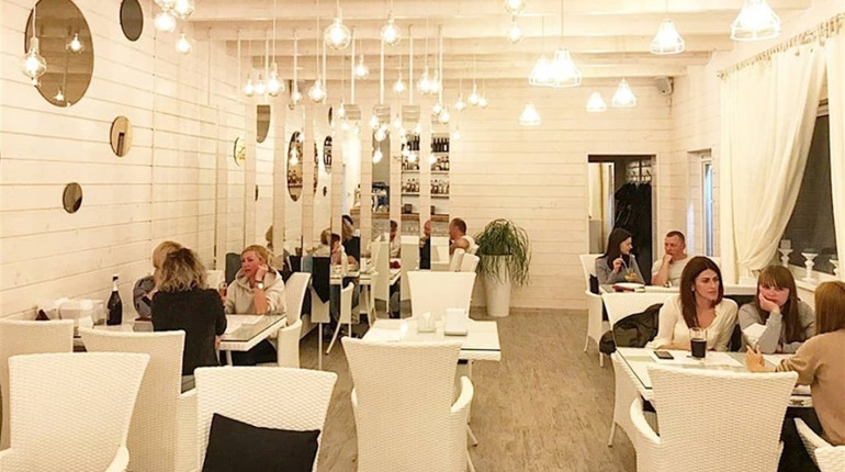 Family Cafe у Теплодарі запрошує на роботу в дружній колектив працівників кухні та залу