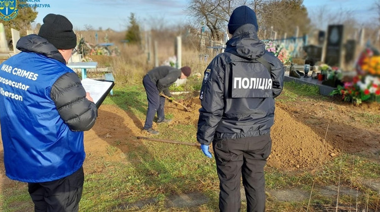 Терористи розстріляли жительку Херсонщини просто на її подвір'ї, — прокуратура