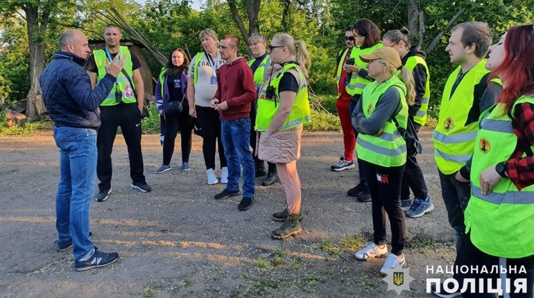 Дівчинку, яка днями пропала на Миколаївщині, знайшли: херсонські волонтери поділились фото