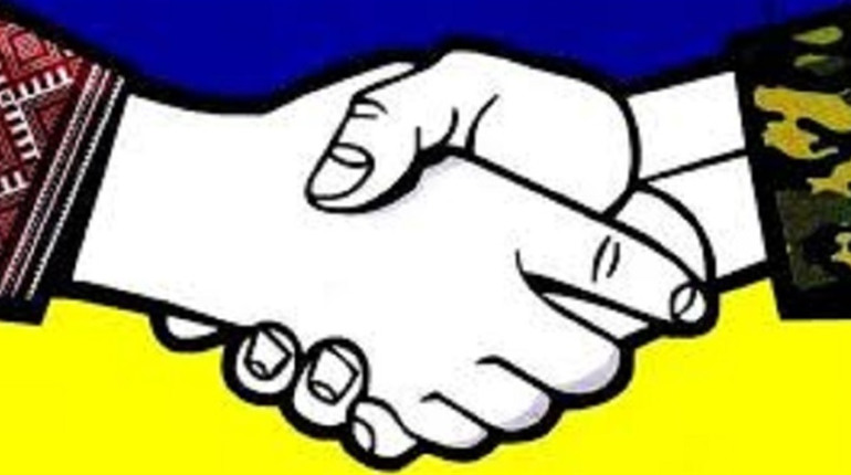 Родина футболіста з Калинівки допомагає українським військовим