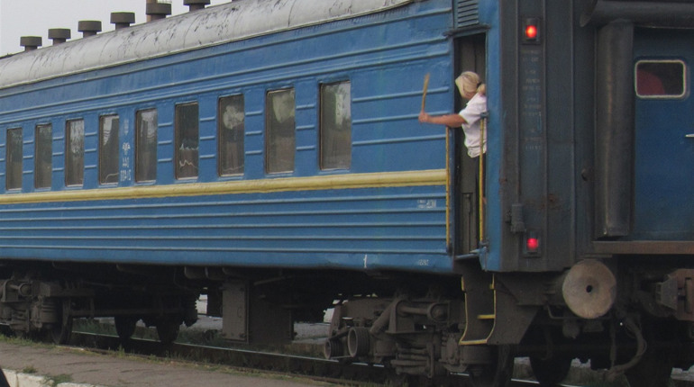 З 9 грудня змінюється рух приміських поїздів по станції Сватове: дізнайтесь яких