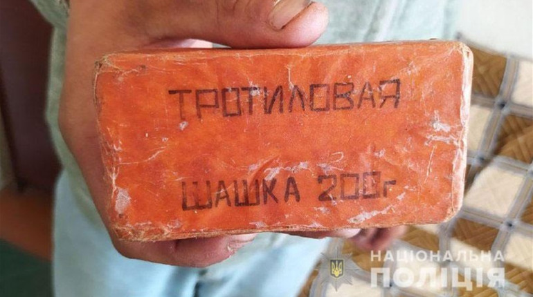 Патрони та вибухівку вилучили поліцейські на Володимиреччині