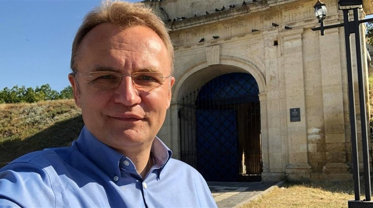 Мер Львова відвідав Херсон: розповідаємо про його враження і показуємо фото сьогодні та 5 років тому