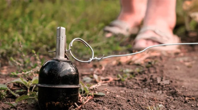 На Херсонщині на ворожій розтяжці знову підірвалися цивільні