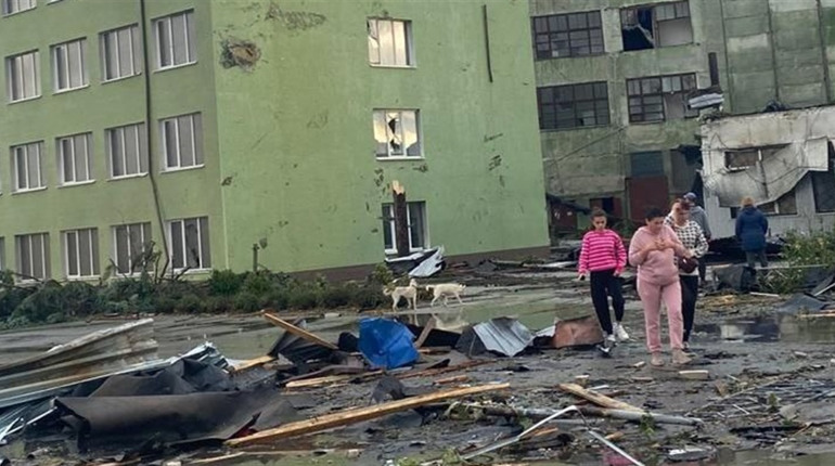 Наслідки буревію у Бурині (фото, відео)