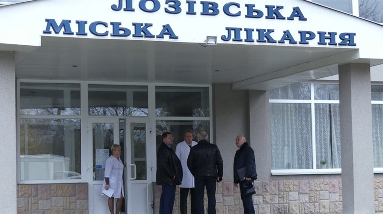 На Лозівщині лікарі проводитимуть прийом пацієнтів в амбулаторіях та ФАПах громади. Графік