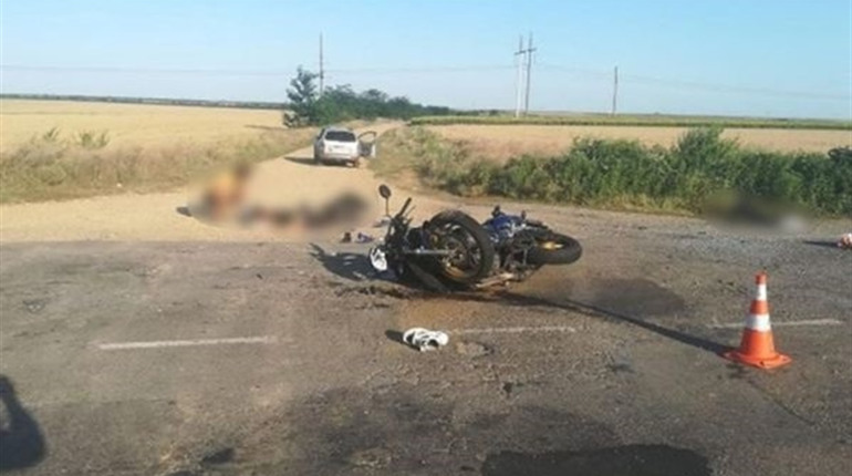 Під Каховкою «Хюндай» збив «Хонду»