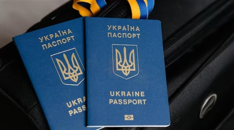 Закордонний паспорт дитині до 18 років у Херсоні можна оформити безкоштовно