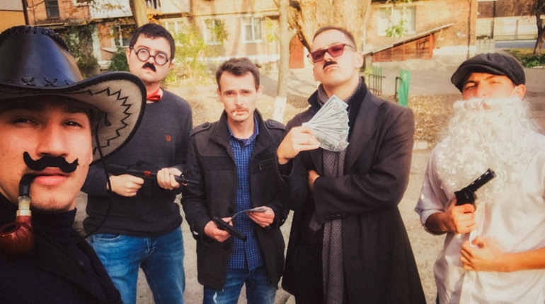 Дикий, дикий Конотоп: мінісеріал про банду, яка засмічує місто. Дивитись всі серії