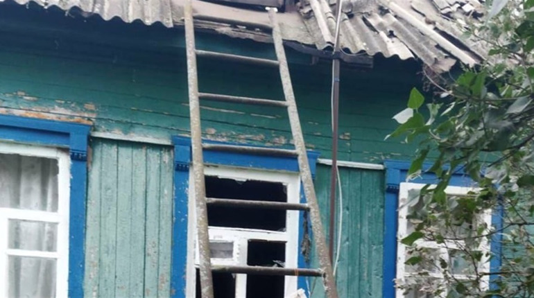 За 6 вересня ворог обстріляв сім громад Сумщини, пошкодив високовольтну підстанцію