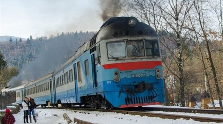Локдауну не буде? «Укрзалізниця» призначила новий поїзд з Херсона до столиці на новорічні свята