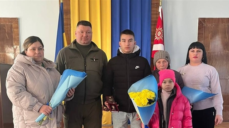 Орден "За мужність" (посмертно) отримали рідні Андрія Агафонова — жителя Дмитрівської громади