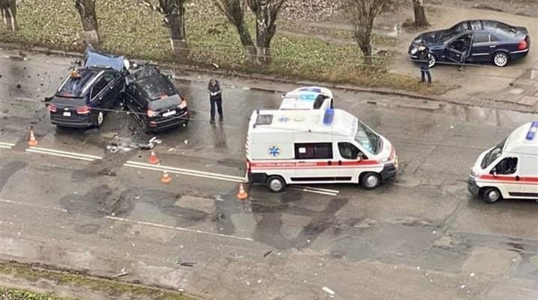 У Херсоні перший день нового року почався з серйозної аварії