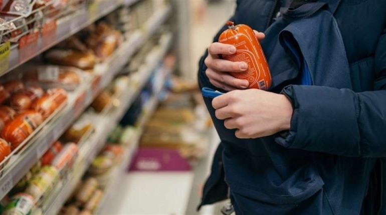 Червоноградця посадили на 4 роки за те, що вкрав із супермаркетів продукти на 1500 гривень