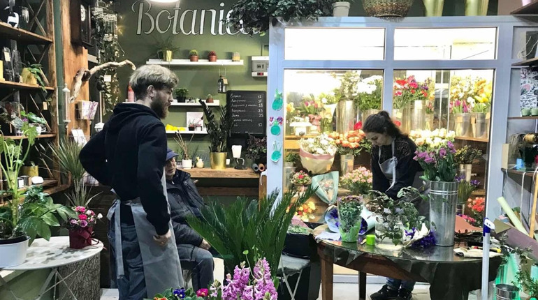 Квіткова крамниця «Botanica»: у Старокостянтинові відкрили затишне місце, де можна ще й  випити кави