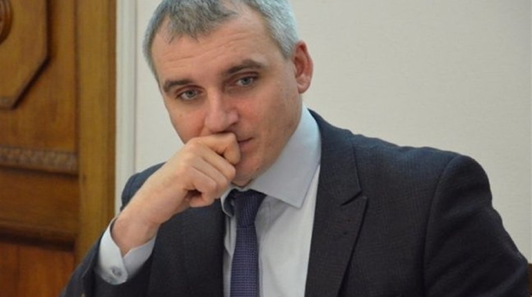 Мер Миколаєва синхронно переклав українською депутатів, які розмовляли російською. А як у Херсоні?