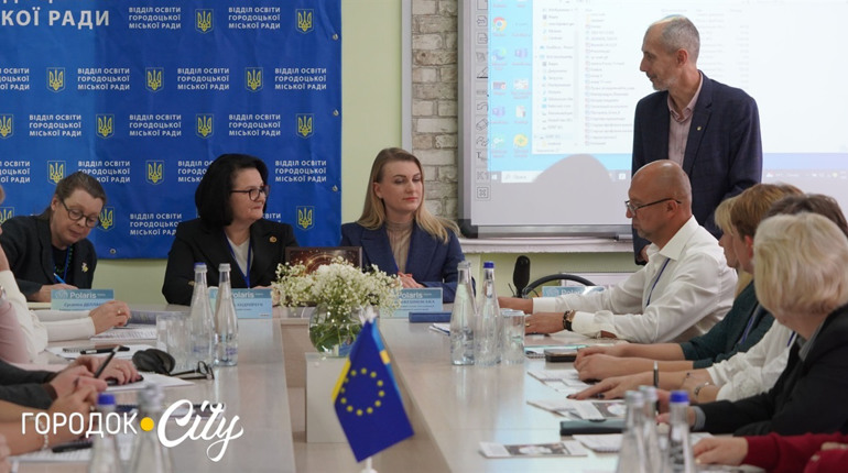 Шведсько-український проєкт: у Городоцьку громаду завітали 26 освітян з різних областей України