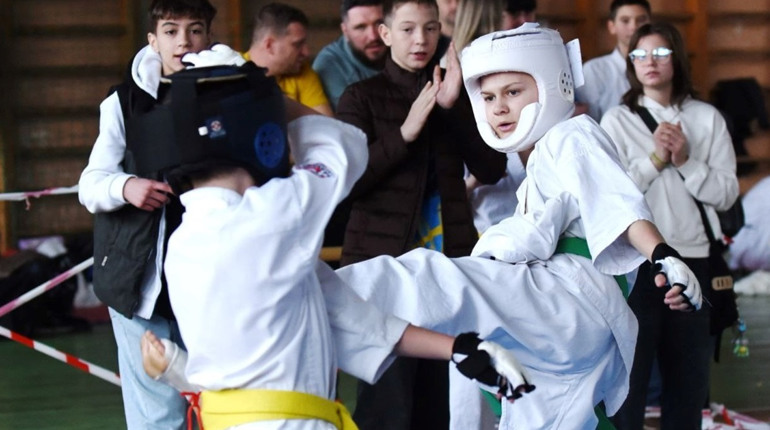 Гартуючи дух та техніку: первомайські каратисти підкорюють Одещину та готуються до меморіалу вдома