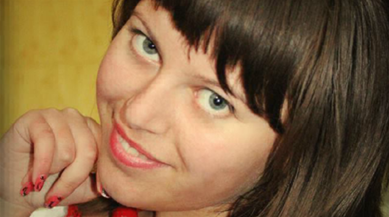 Чортківчанка зробила з паперу точну копію собору Петра і Павла та стала зіркою соцмереж