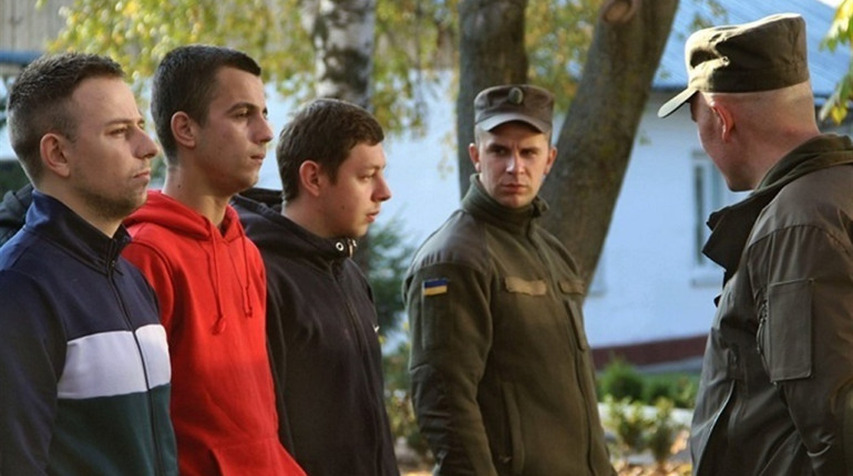 Почався осінній призов: перші призовники поповнили лави калинівських нацгвардійців