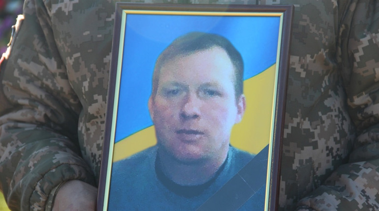 Захисник Олексій Бураков віддав життя за Соледар, який ворог намагається взяти вже довгий час