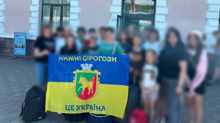 Обдаровані і талановиті діти Сірогозщини вирушили на відпочинок на Прикарпаття