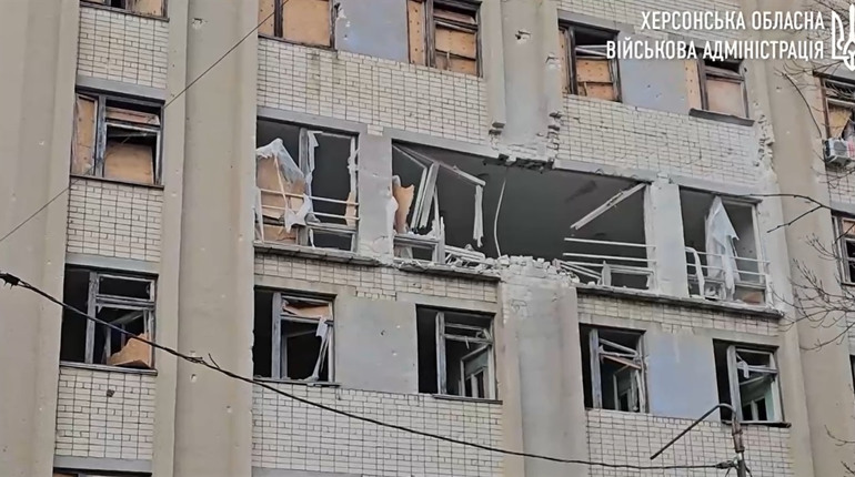 Армія рф на Херсонщині атакувала житлові будинки, критичну та соціальну інфраструктуру