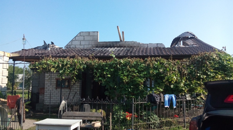 Рятувальники ліквідували пожежу в житловому будинку в селі Веретено