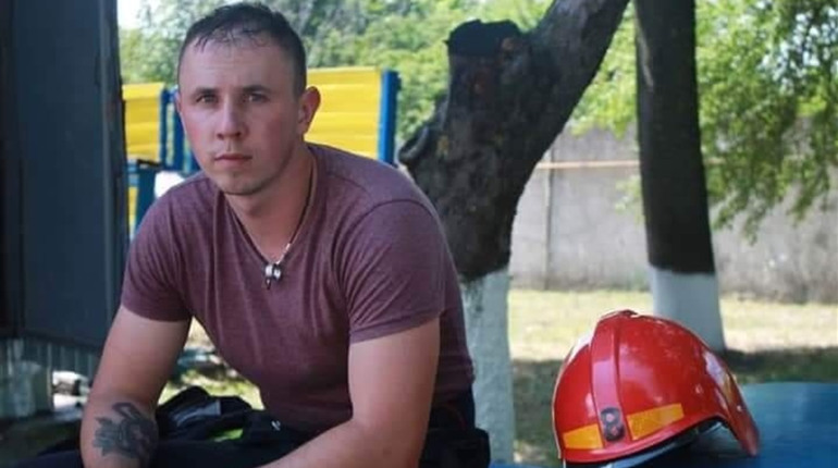 «Нам допомагало все місто, навіть увесь світ» - рідні поділились історією Анатолія Оверчука