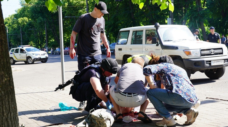 Російські війська по-звірячому обстріляли Суми: троє загиблих, 20 поранених, серед них діти (фото)