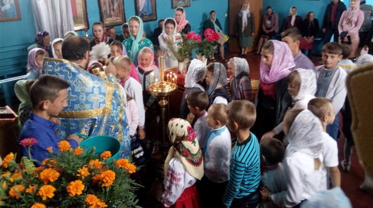 Щоб навчатися було легко. Давня традиція городоччан в останню неділю серпня
