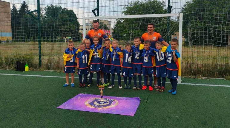 Смілянська команда юних футболістів здобула перемогу в Obukhiv Cup та присвятила її ЗСУ