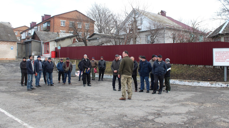 Повна мобілізація. Городоччан закликають терміново з’явитися із документами. Що ще взяти із собою