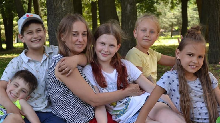 Мамо, обійми! Як налагодити стосунки з дітьми: радить психолог Світлана Підлипська 