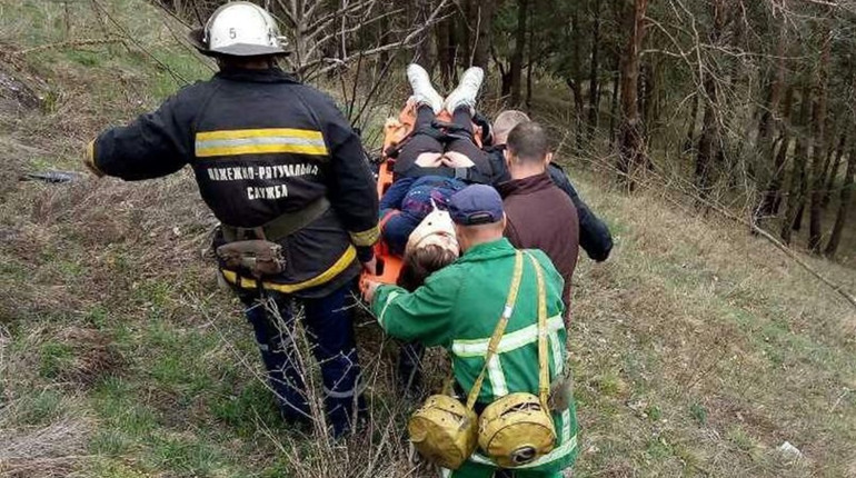 З мурів Замкової гори у  Кременці впала дівчина