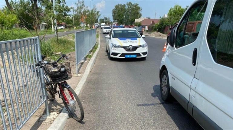 У Тростянці водій збив велосипедиста: чоловіка госпіталізували