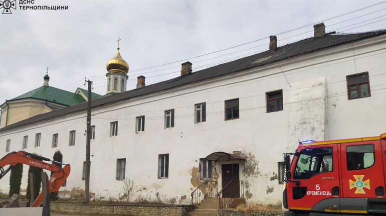 У Кременці горіли келії Собору