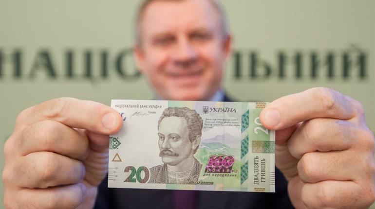Експеримент: що можна купити в Троїцьких магазинах на 20 гривень