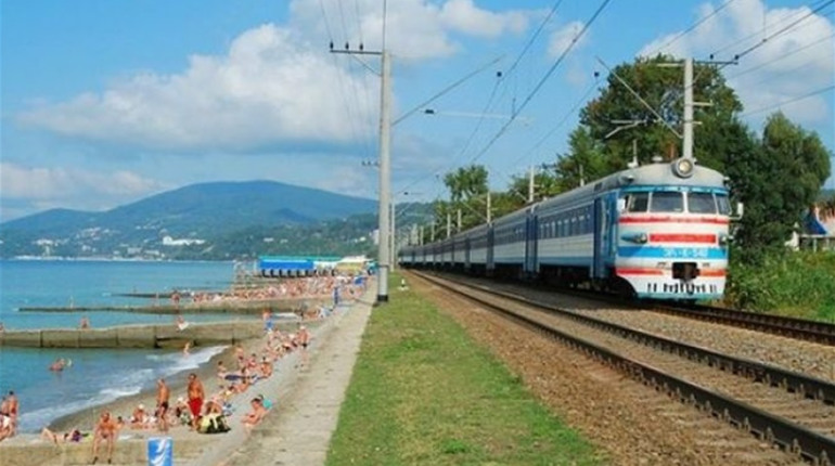 Укрзалізниця запускає ще два нових потяги до моря: один з них курсуватиме через Кривин