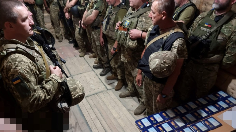 Бійці 103-ої бригади отримали високі нагороди від командування Збройних сил України