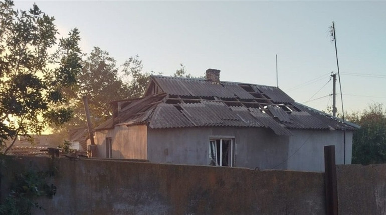 На Херсонщині армія рф завдала ударів по житлових кварталах, критичній та соціальній інфраструктурі