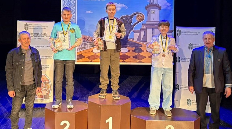 Юний шашкіст з Калинівки став призером молодіжного чемпіонату України