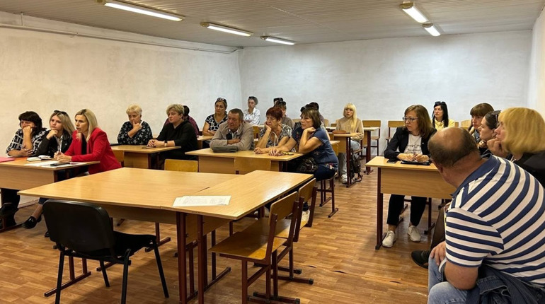 Рідні безвісти зниклих бійців Глухівщини зустрілися з представницею Уповноваженого. Про що говорили?
