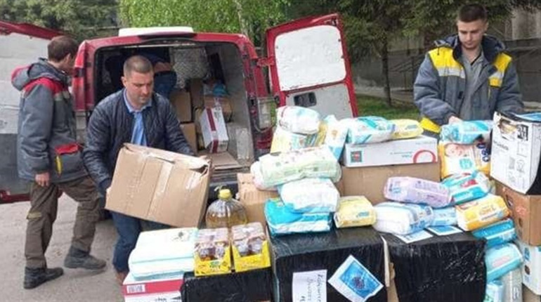 Переселенцям з Попаснянщини видаватимуть дитячі підгузки. Як отримати