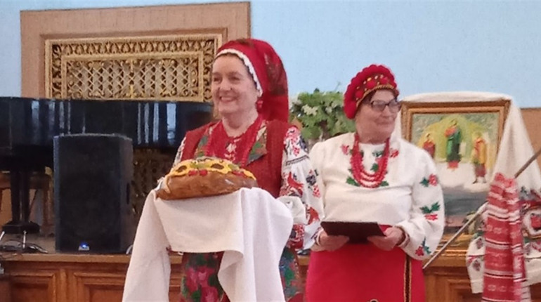 У Жовтих Водах відбувся святковий захід «Червона калина — це Україна»