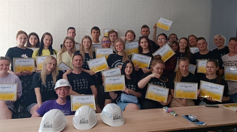 ВідНОВА:UA: 30 молодих людей зі всієї України відновили молодіжний простір у Знам’янці Другій